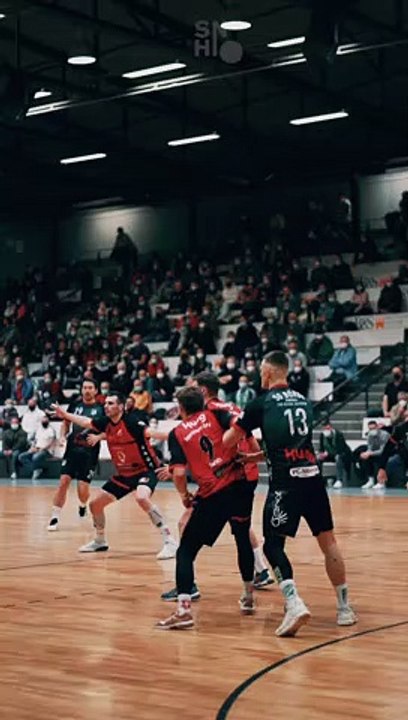 Spielszene vom Handballderby Sportfreunde Söhre vs. SG Börde Handball