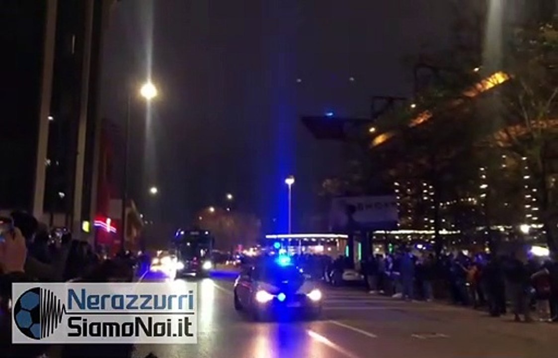 Inter - Spezia, l'arrivo dei nerazzurri allo stadio