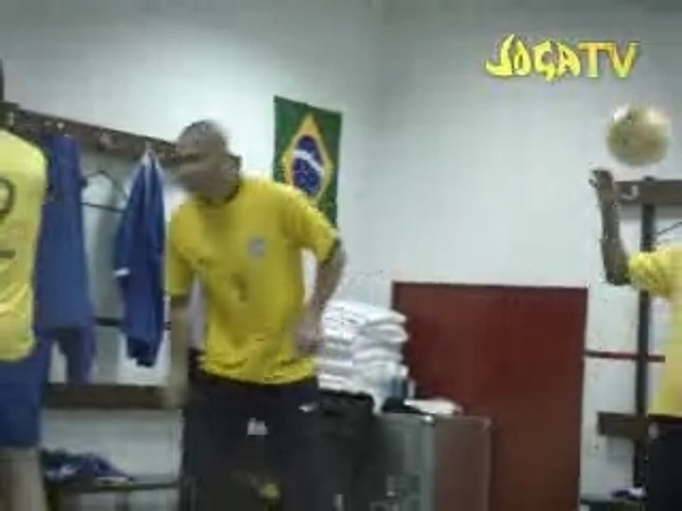 Nike_brasil_team_150_fr_low