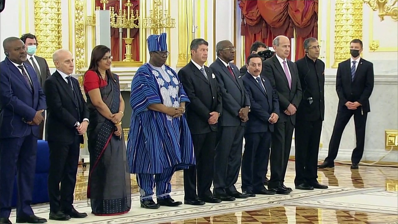 La OTAN amenaza a Rusia con sanciones ante las sospechas de que Putin planea una invasión de Ucrania