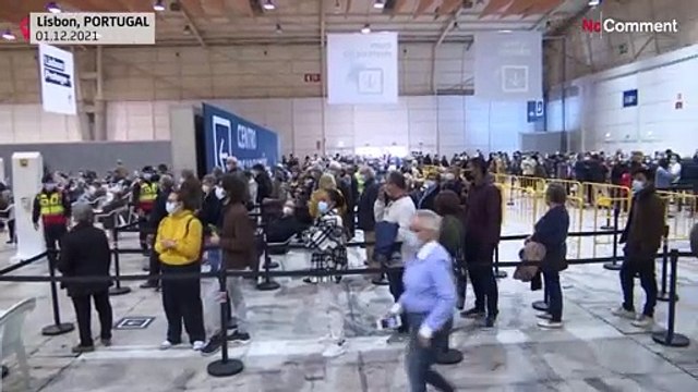 Очередь на прививку в Лиссабоне