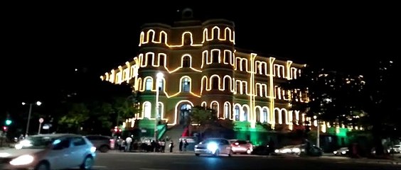 Capela do Colégio Arnaldo, no Santa Efigênia, recebe iluminação de Natal