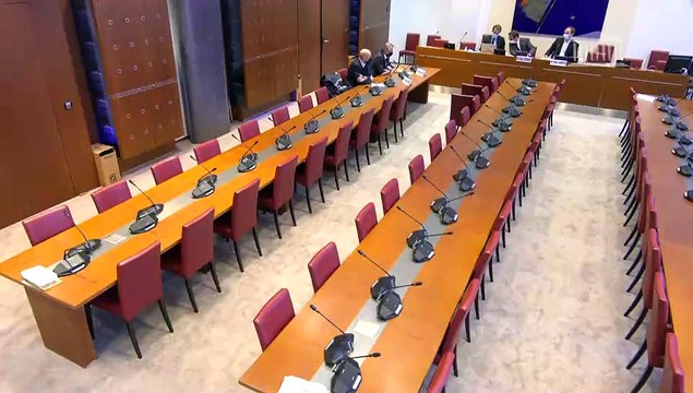 Droits de diffusion audiovisuelle des manifestations sportives : M. Victoriano Melero, secrétaire général du Paris Saint-Germain, et M. Jean-Claude Blanc, directeur général délégué - Mercredi 1 décembre 2021