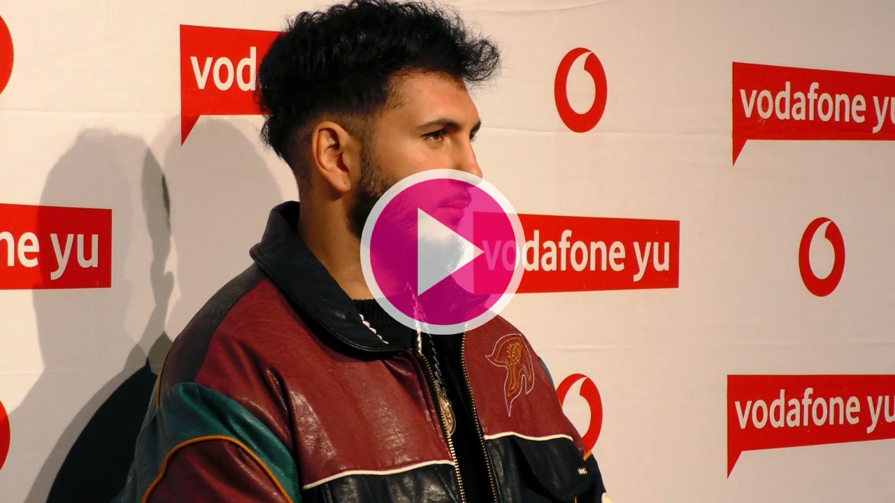 ¡Omar Montes a la fuga! Su gran plante a la prensa en su concierto tras las amenazas de muerte