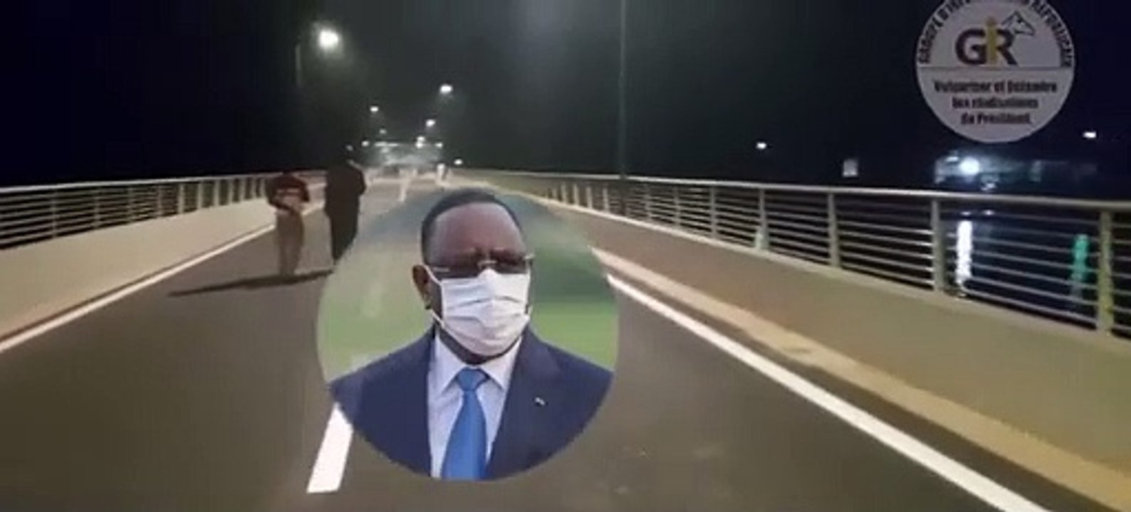 Le pont de Marsasoum s’étend sur un lien linéaire de 484 mètres pour 5,5 km de routes de raccordement revêtues.