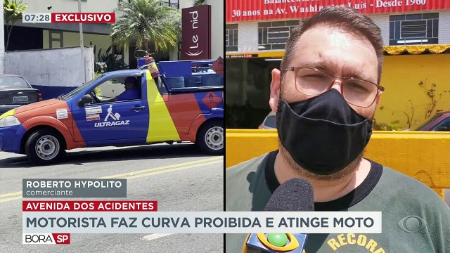Uma moto foi atingida por um motorista, que fazia uma conversão proibida para ir em um motel, em uma avenida da zona sul. O local é conhecido pelas infrações de trânsito e acidentes. A reportagem é de Felipe Bambace.