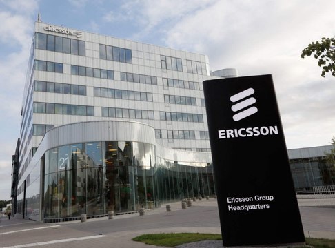إريكسون: أزمة قضت على الشركة الرائدة في توصيل البيانات والاتصال عن بعد