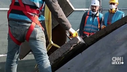 Fatih Köşkü'nden bin 500 tonluk beton kaldırıldı