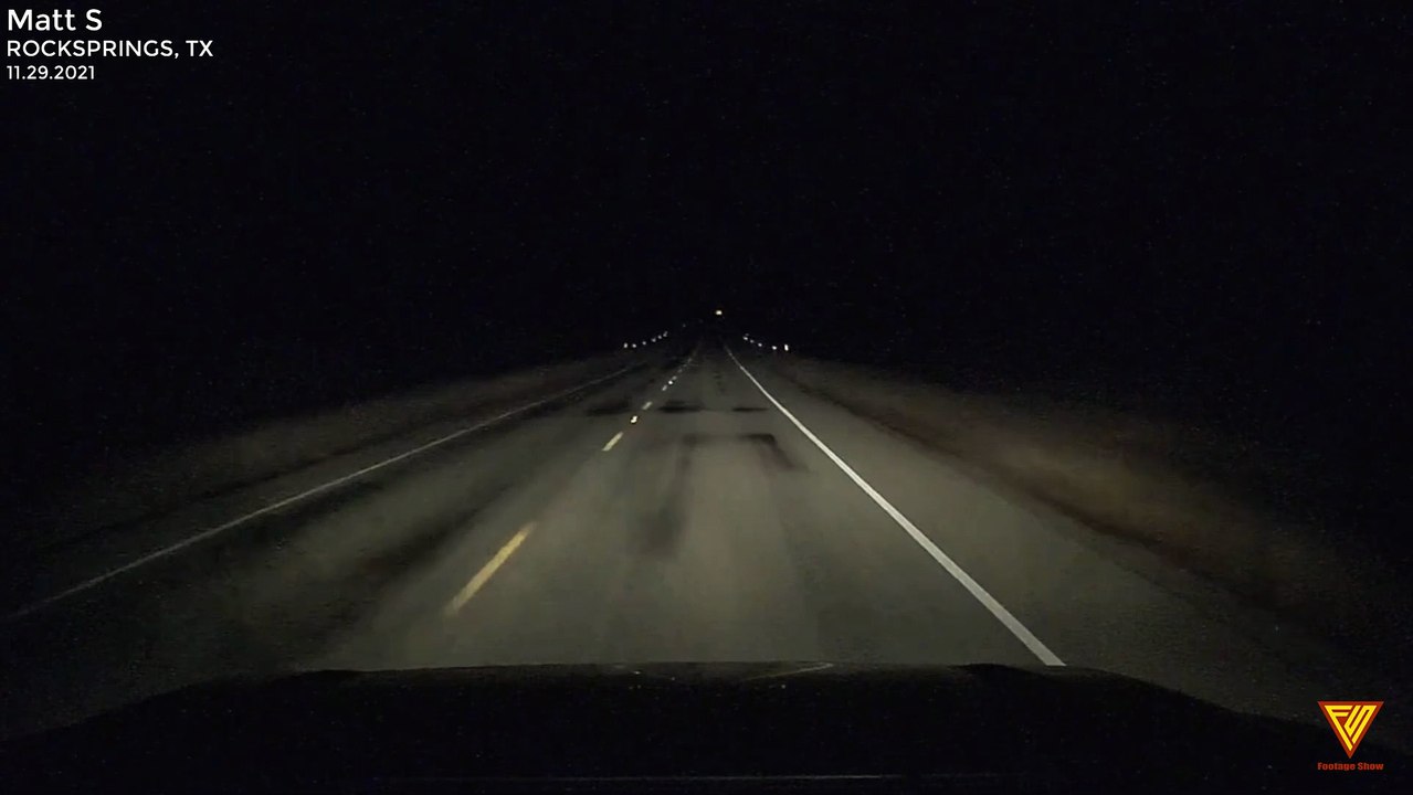 Close call with Axis Buck 11.29.2021 — ROCKSPRINGS, TX