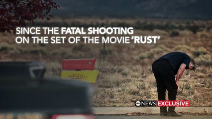 أليك بالدوين يبكي بأول مقابلة لم أضغط على الزناد أثناء تصوير فيلم رست