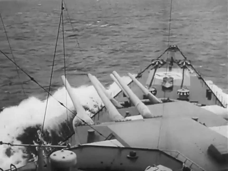 Ruck Zuck [German soldier song + artillery shooting]