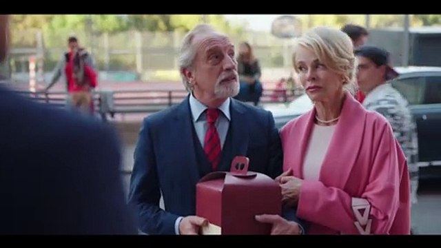 Tráiler de 'La familia perfecta' (2021)