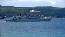 Romanya savaş gemisi Çanakkale Boğazı'ndan geçti
