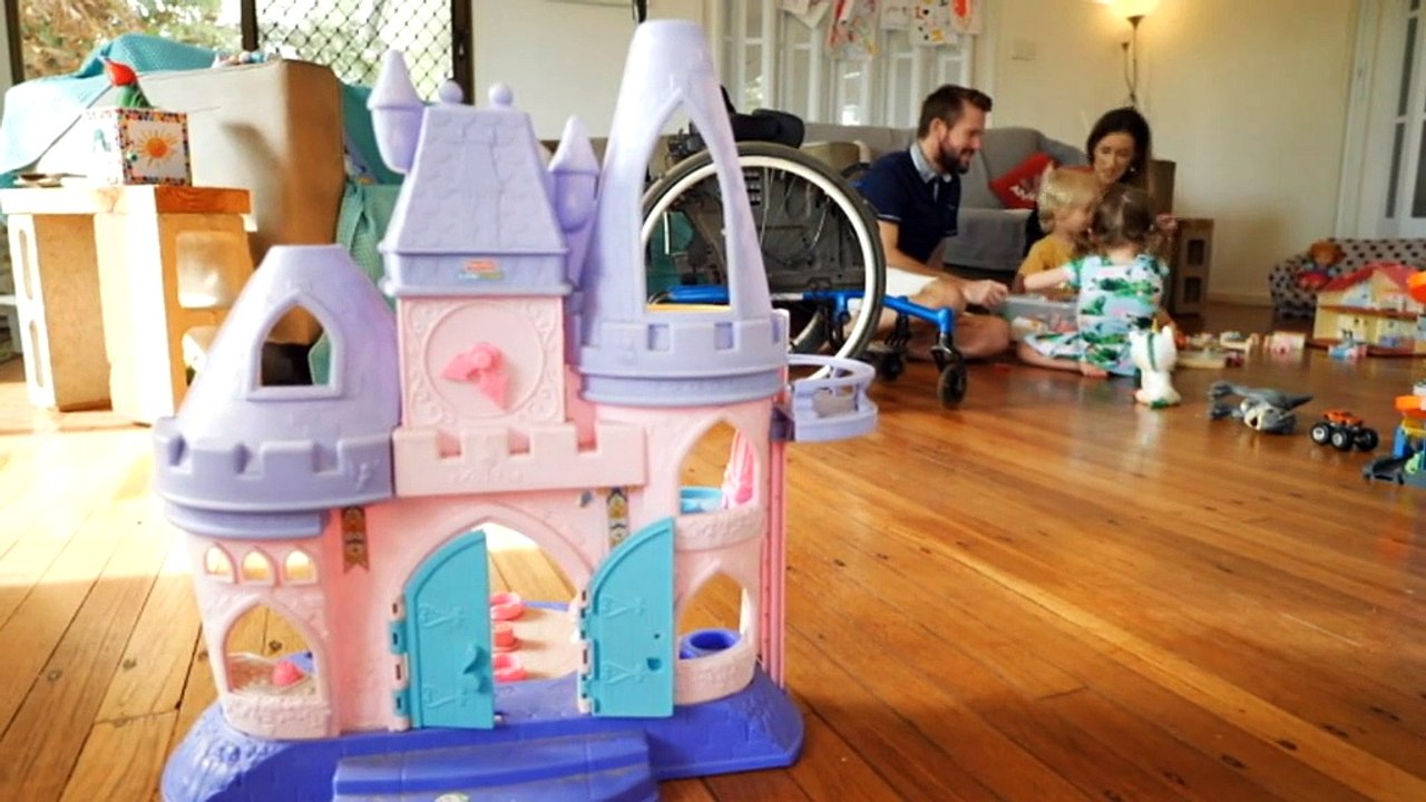 Calls for all newborn babies in Australia to be tested for spinal muscular atrophy