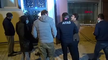 Temel kazısı sırasında 2 bina hasar gördü; 48 kişi tahliye edildi