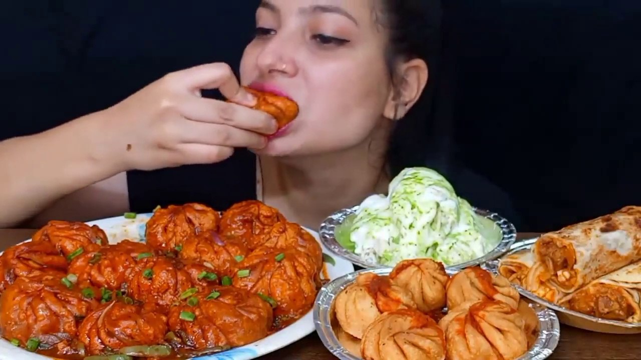 Asmr Eating Chilli Momo, Fried Momo, Malai Chaap Roll, Paneer Roll, Veg Roll   Momo Eating Challenge Foodie JD