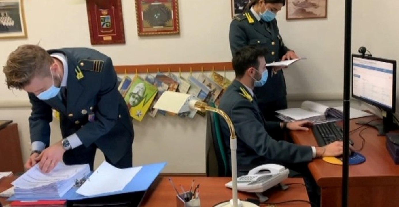 Bologna - Percepivano illecitamente il Reddito di Cittadinanza: 62 denunciati (03.12.21)