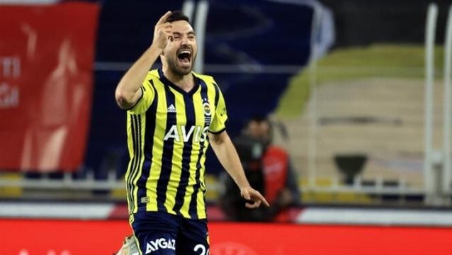 Emre Belözoğlu'nun ilk transferi Fenerbahçe'den! Sinan Gümüş, Başakşehir'e imzayı atıyor
