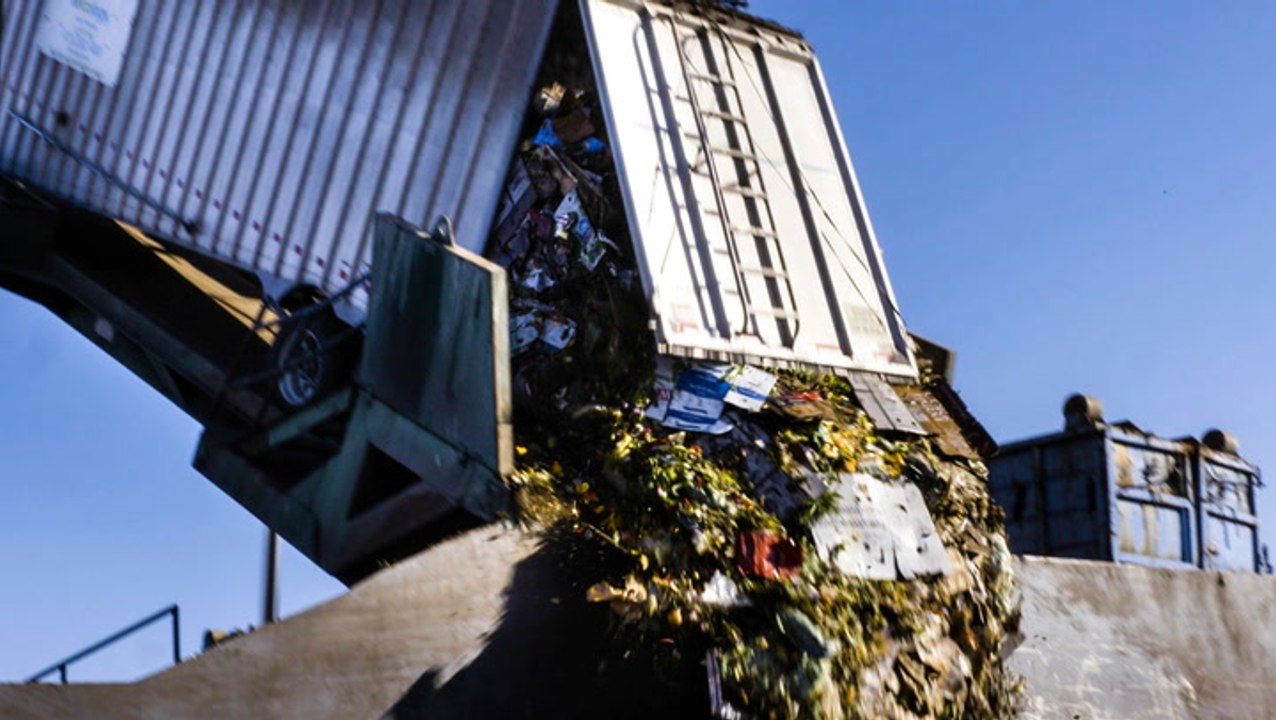 How San Francisco composts 550 tons of waste every day
