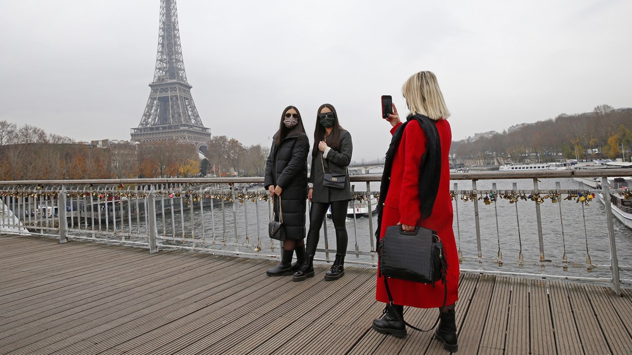 France Implements New COVID-19 Test Policy For All Foreign Travelers Due to Omicron Variant