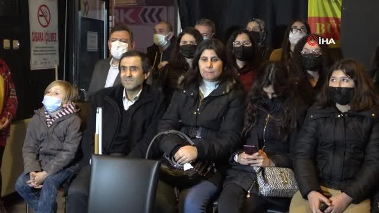 Samsun'da engelliler için işaret diliyle tiyatro gösterimi yapıldı