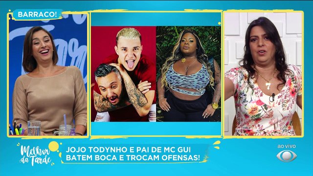 O 'bate boca' nas redes sociais rendeu, e a cantora rebateu Rogério com o seguinte recado: Seu filho é cancelado, aceita .