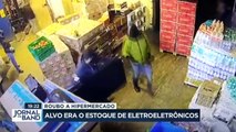 Vinte criminosos estão sendo caçados pela polícia em São Paulo depois de assaltarem um dos maiores mercados da cidade.
