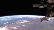 Emergência no espaço: ISS realiza manobra para desviar de destroços de foguete