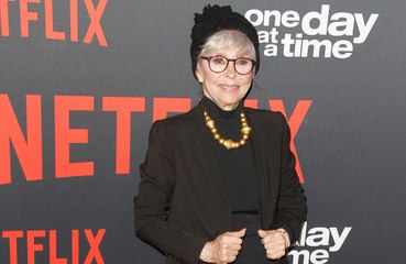 Rita Moreno salió con Elvis Presley para poner celoso a Marlon Brando