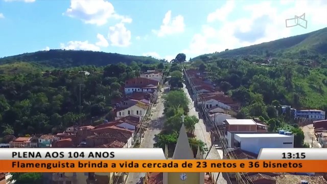 PLENA AOS 104 ANOS - Aniversário de uma das torcedoras mais antigas do Brasil. Eunice Lima Costa é flamenguista e teve 10 filhos, 23 netos e 36 bisnetos.