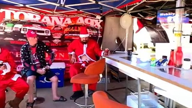 Spectators gather for the Bathurst 1000