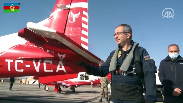 Azerbaycanlı pilotlar HÜRKUŞ'la uçuş gerçekleştirdi