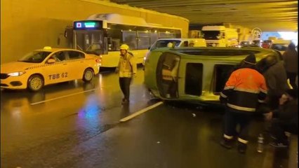 Topkapı alt geçidinde trafik kazası meydana geldi