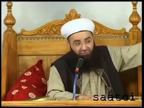 Ezel Akay : “öp beni, yut beni, yala beni, şap beni…!”