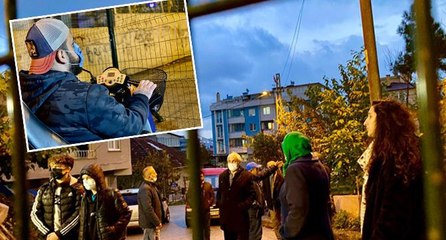 Elli yıllık sokağı tel örgüyle kapattılar