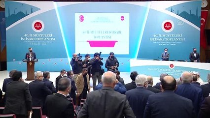 Erbaş: "İnsanlık yeni bir dünyanın eşiğindedir"