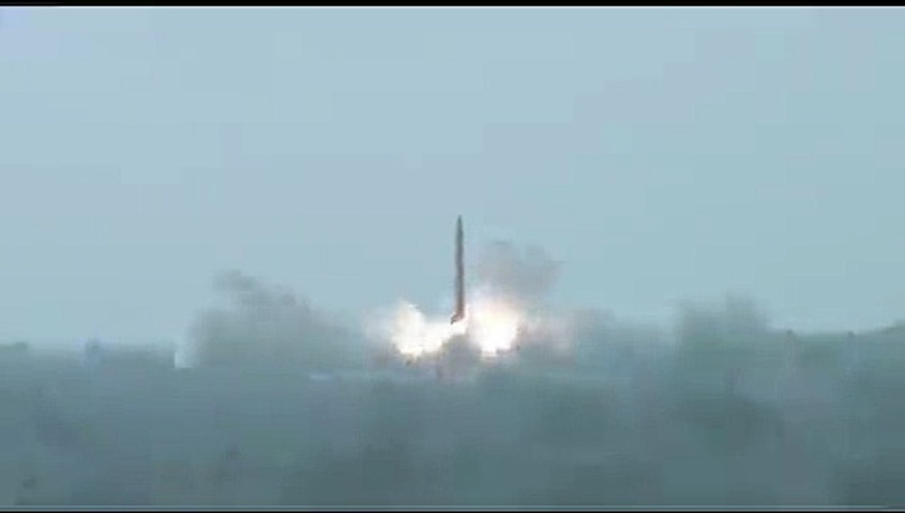 Pakistan  Shaheen-1A yüzeyden yüzeye balistik füzenin başarılı bir uçuş testini gerçekleştirdi