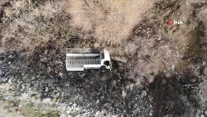 İnsan zinciri ile kurtarılan hayat... Küçük çoban bir an olsun polisin ayağını bırakmadı