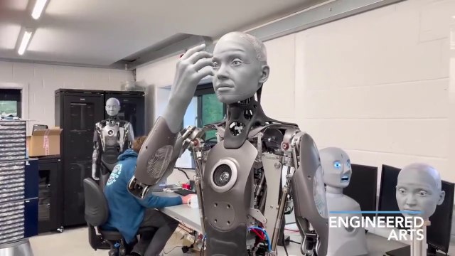Ameca : un robot humanoïde aux expressions réalistes