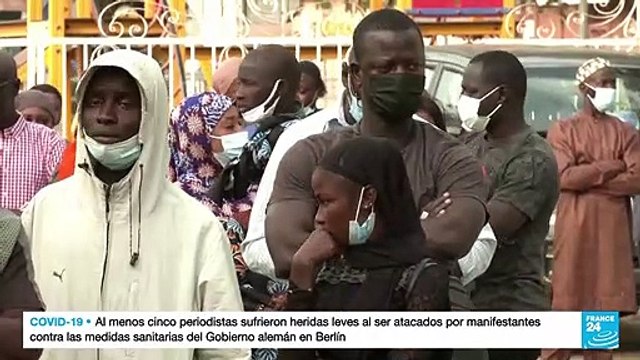 Gambianos votan en las primeras elecciones presidenciales desde la caída del dictador