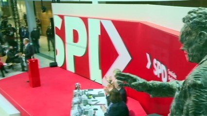 Coligação "semáforo" ratificada pelo SPD: começa a concretizar-se o fim de Angela Merkel
