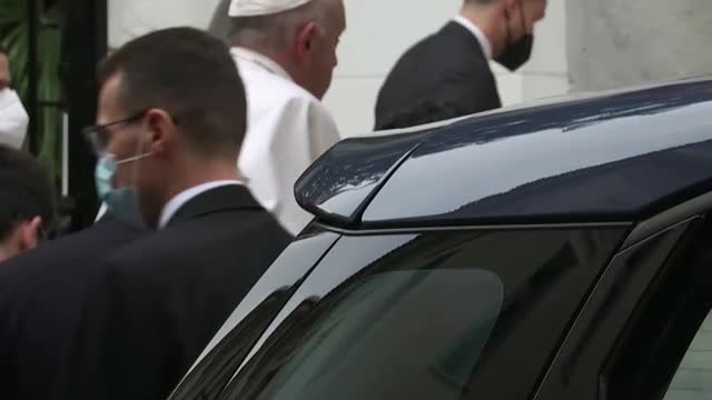 Detenido en Atenas un clérigo ortodoxo que llamó 'hereje' al papa