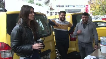 Uluslararası Ticaret ve Lojistik Yönetimini okudu, şimdi taksicilik yapıyor