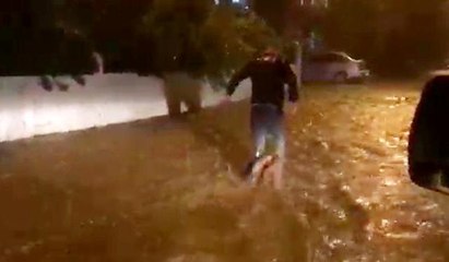 Marmaris'te sağanak yağış etkili oldu