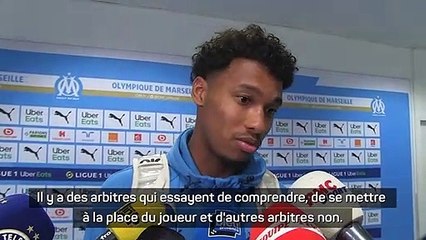 17e j. - Kamara pas d’accord avec l’arbitre sur sa main amenant le penalty