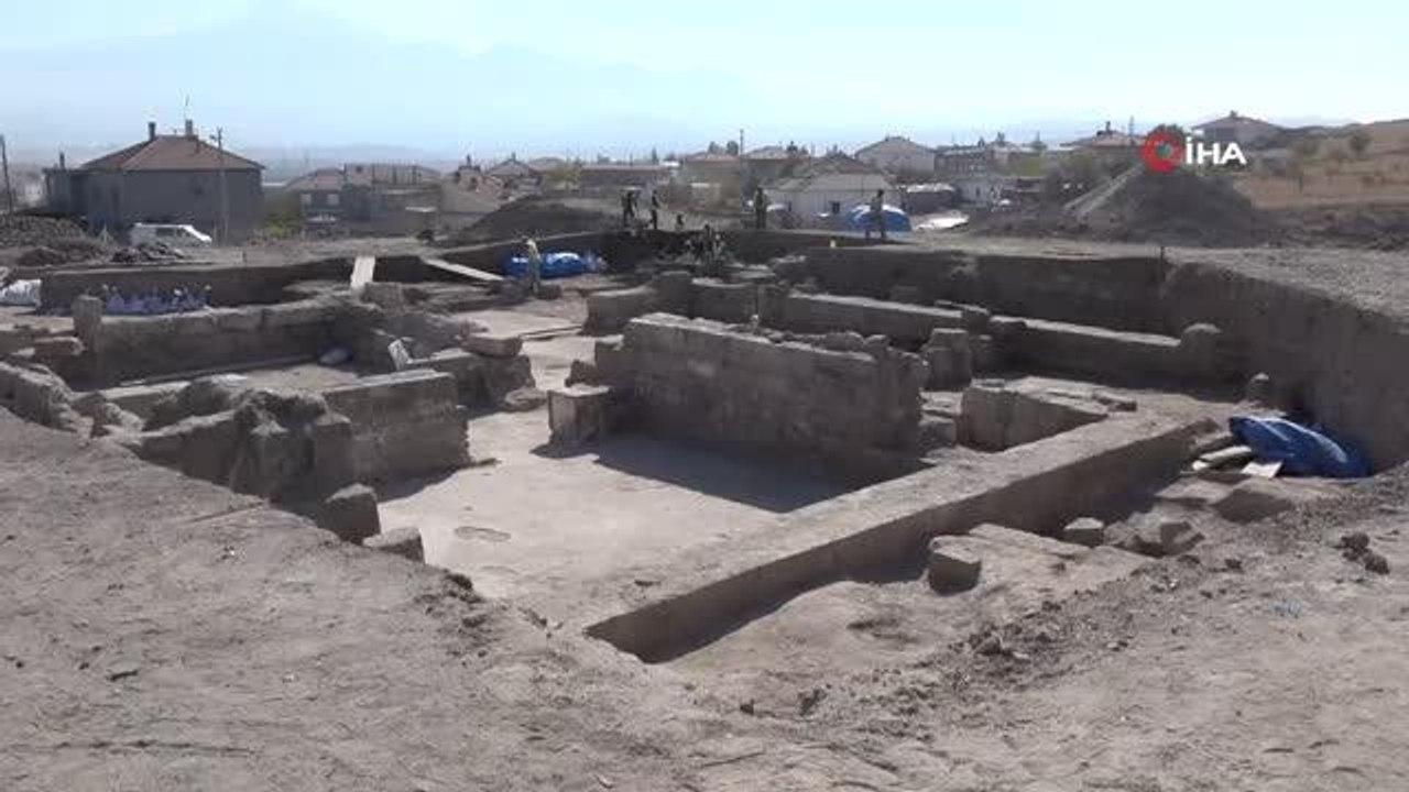Kültür ve Turizm İl Müdürü Şükrü Dursun: "Burası Bizans İmparatoru 2. Konstantin'in kaldığı yer olarak düşünülmekte"