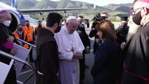 Papa Francesco tra gli ultimi, gli immigrati dell'isola di Lesbo