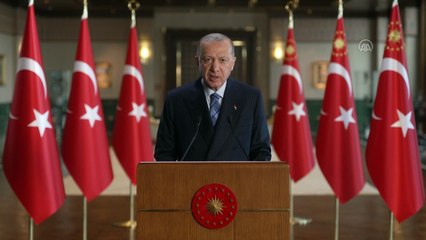 Erdoğan: Kadınlar seçme ve seçilme hakkını özgürce kullanmaya AK Parti ile başladı