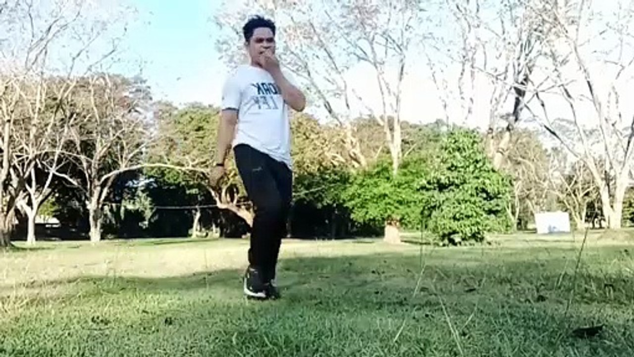 ILANG STEPS ANG AABUTIN PAG NAGLALAKAD NG ISANG...