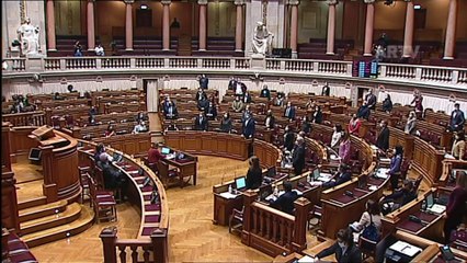 Marcelo formaliza dissolução do parlamento